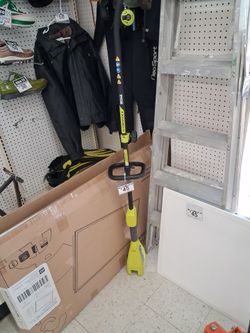 Ryobi Expand-It Cordless String Trimmer