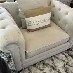 Loveseat 