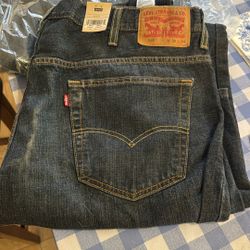 Men’s Levi Jeans 