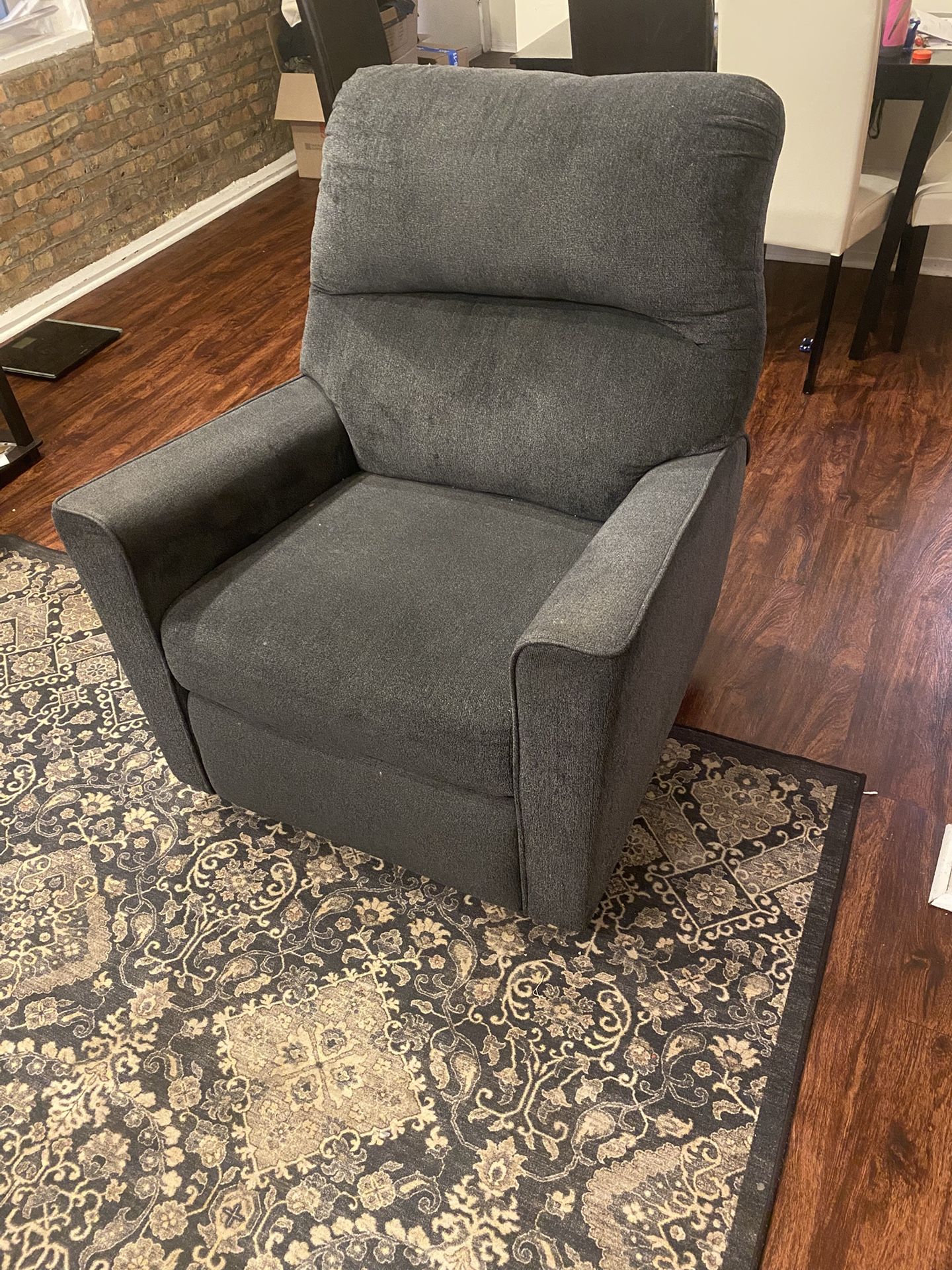 Recliner Seat