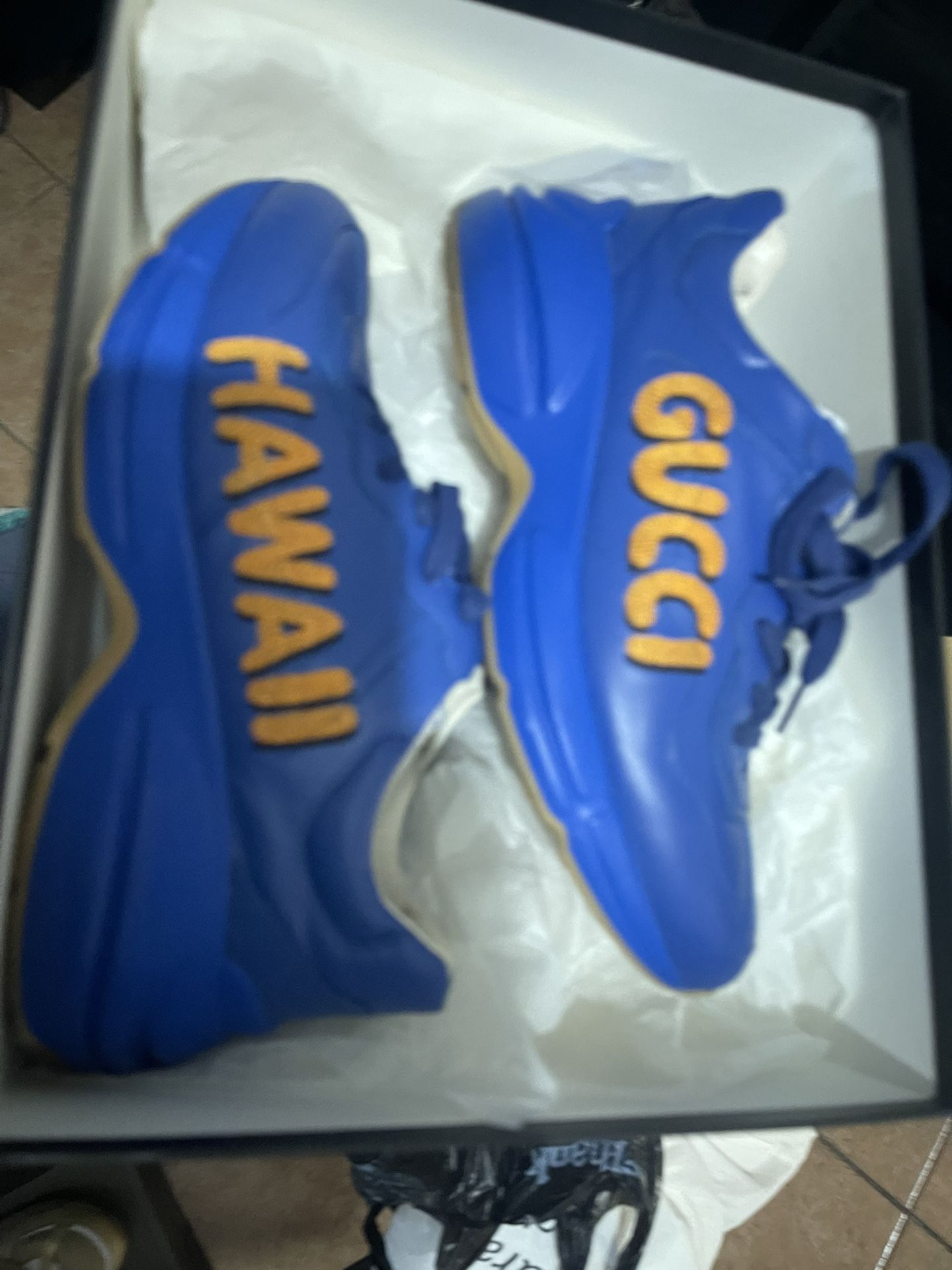 Men Gucci Hawaii