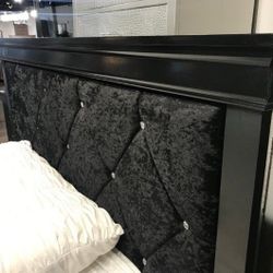 Amelia Black Bedroom Set (Dresser Mirror Nightstand Queen Bed)