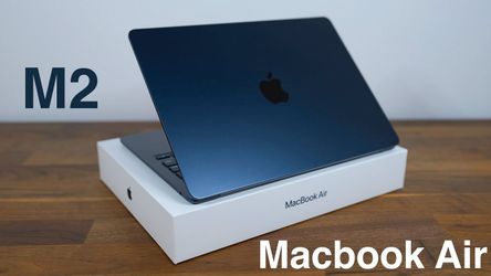 Apple MacBook Air (13-inch M2) (8GB Memory - 256GB SSD) | $5 Down | Payment plan available