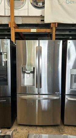 LG Stainless Steel French Door Fridge with IceMaker