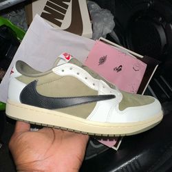 Air Jordan 1 Travis Scott Medium Olive
