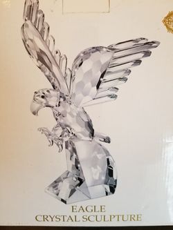 EAGLE CRYSTAL SCULPTURE