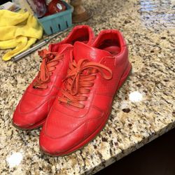 Louis Vuitton x Supreme Run Away 