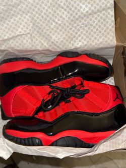 * Air Jordan 11