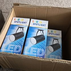 18 Watt Led Spotlights - White (8 In Total)