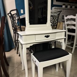 Vanity 
