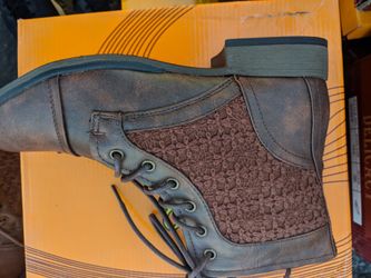 Woman boots