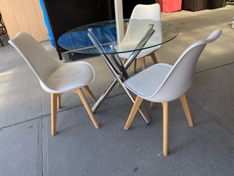 Dinning table