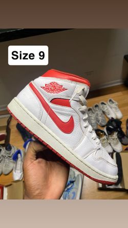 Size 9 white and Dune Red Nike Air Jordan 1 Mid SE (Will clean on order)