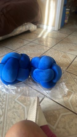 Blue /black/ green/ Knot Throw Pillows Set of 2