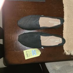 Size 9:5 Pick Up Or Meet Up Please
