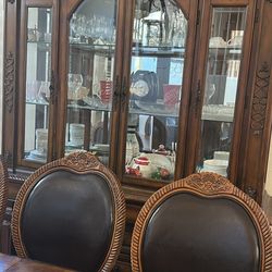 Beautiful Solid China Hutch With Light