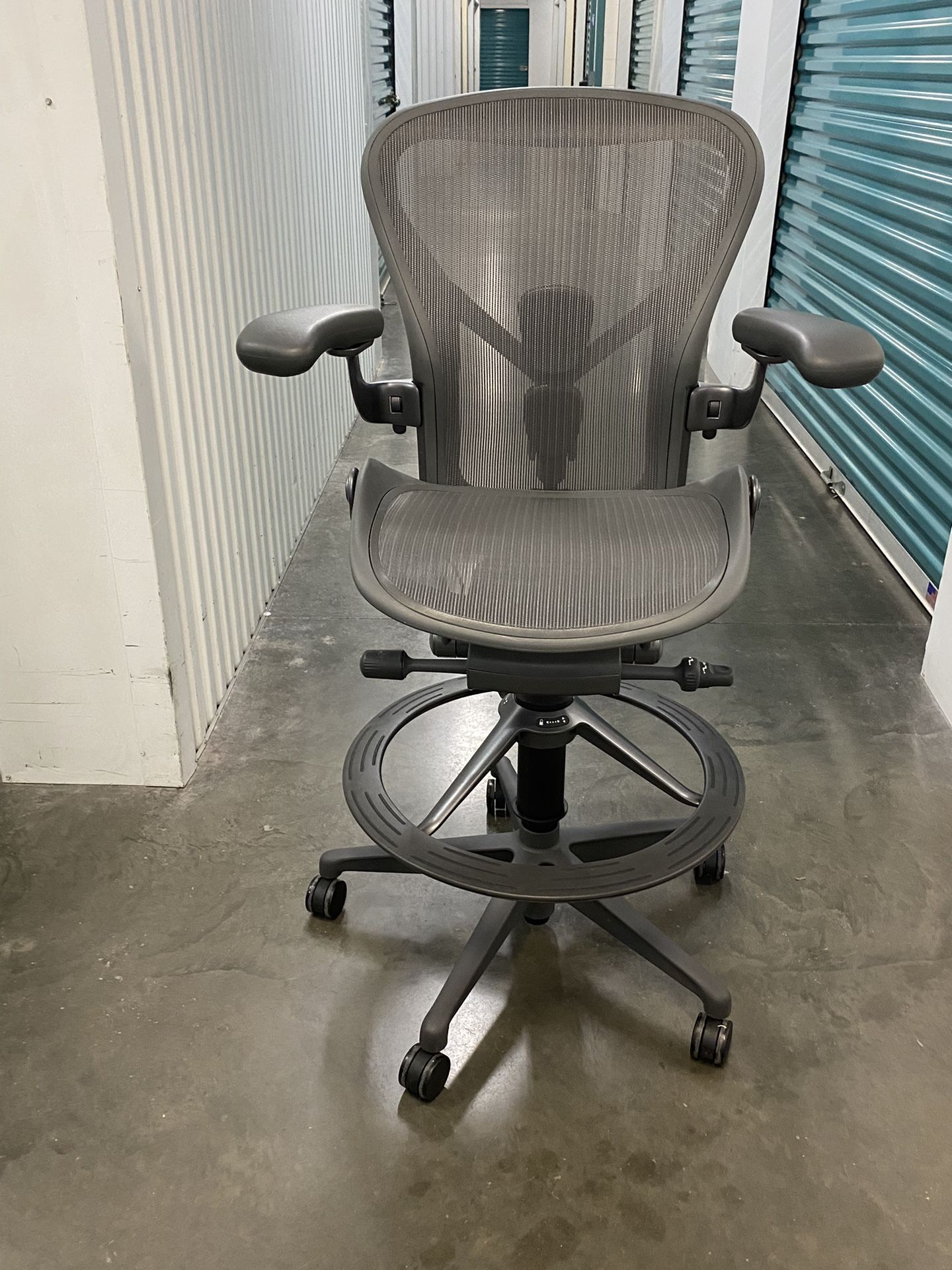 Herman Miller Remastered Aeron Drafting Stool