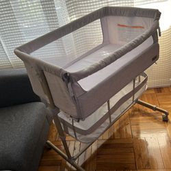 Baby Crib+ Bag 30$. 
