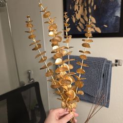 Gold Decorative Foliage