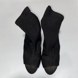 Size 4 Public Desire Heels