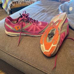 Pearl Izumi Clipless Cycling Shoes  Women’s 8 Or euro 40