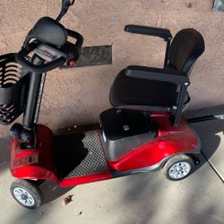 Electric 4 Wheel Scooter /trades Ju