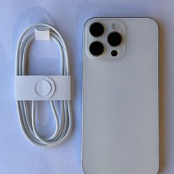 Apple iPhone 16 Pro Max - 256GB -  Unlocked - Under AppleCare Warranty