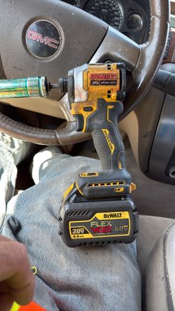 Dewalt DCF850 TY1 impact and Dewalt DCB606 battery