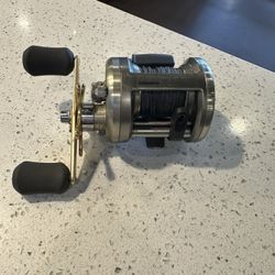 Shimano Cardiff 300A Fishing Reel