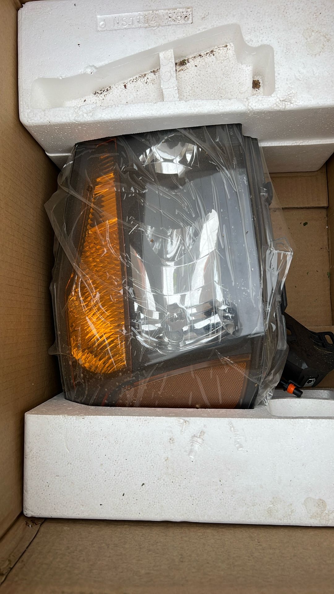 Nissan Titan Headlights 2006