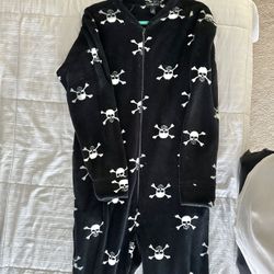 Club Room Fleece Skull Adult Onesie Size M