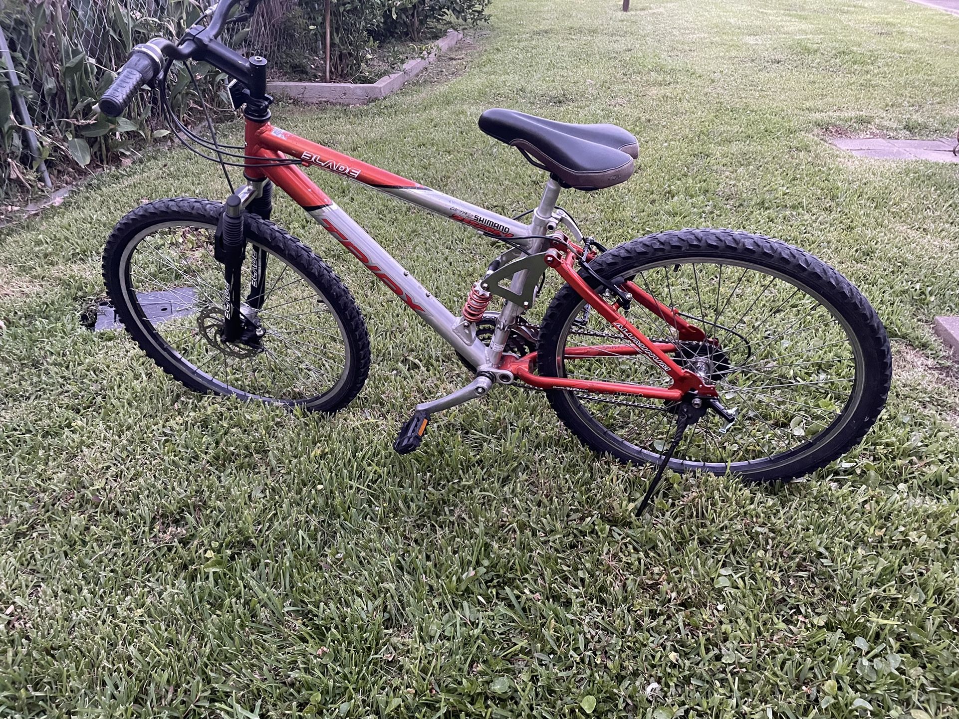 Shamono TRIAX 21 Speed 26 Inch Bike for Sale in Houston TX OfferUp