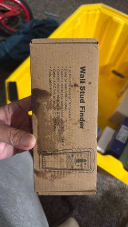 Wall stud finder