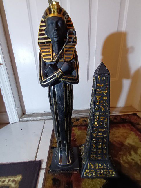 Set Of 2 Egyptian Statues