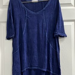 Altar’d State Blue Short Sleeve V Neck Tunic - Size Large - VGUC