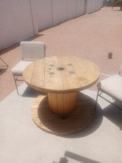 36" wire spool table