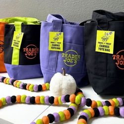 Trader Joe’s Totes , Set Of 4 