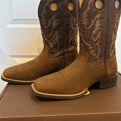 Ariat