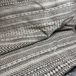 creek :8' 10"' x 12' carpet grey