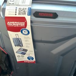 American Tourists Luggage 
