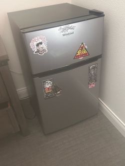 Whirlpool Mini Fridge with Top Freezer