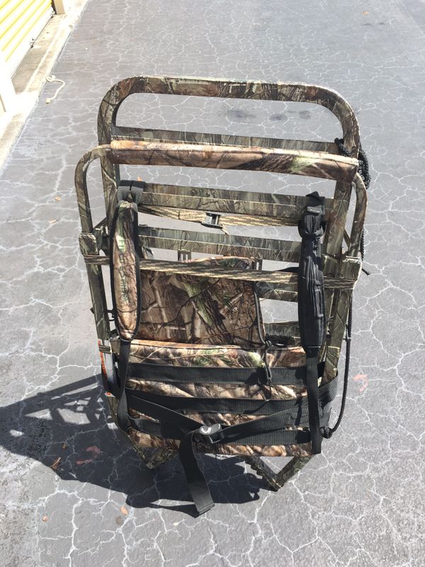 Field and stream Tree Stand climbing stand for hunting for Sale in Fort