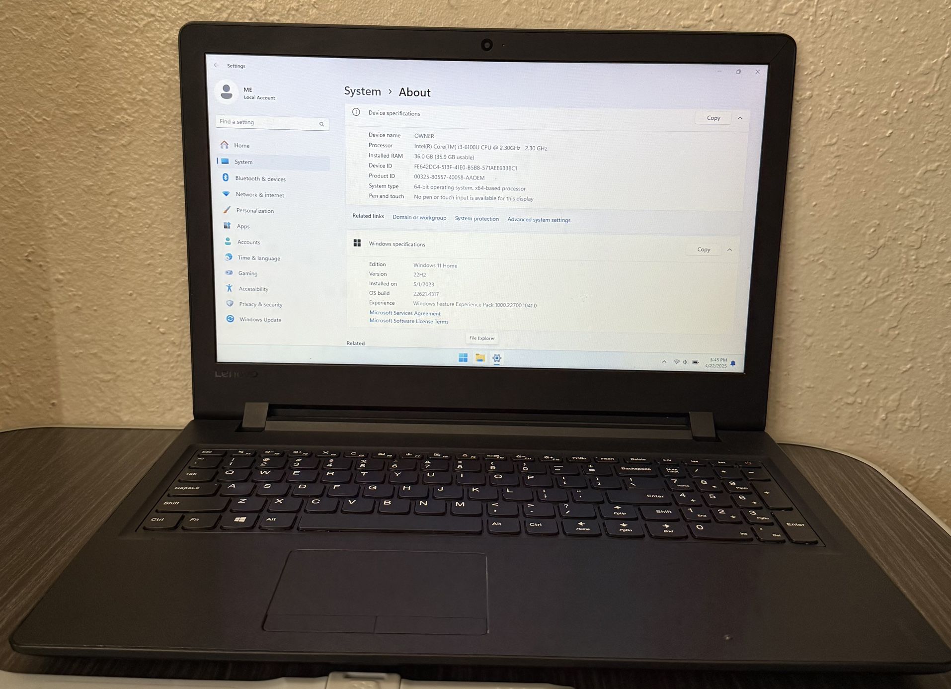 Lenovo Laptop In Excellent Conditions !!!