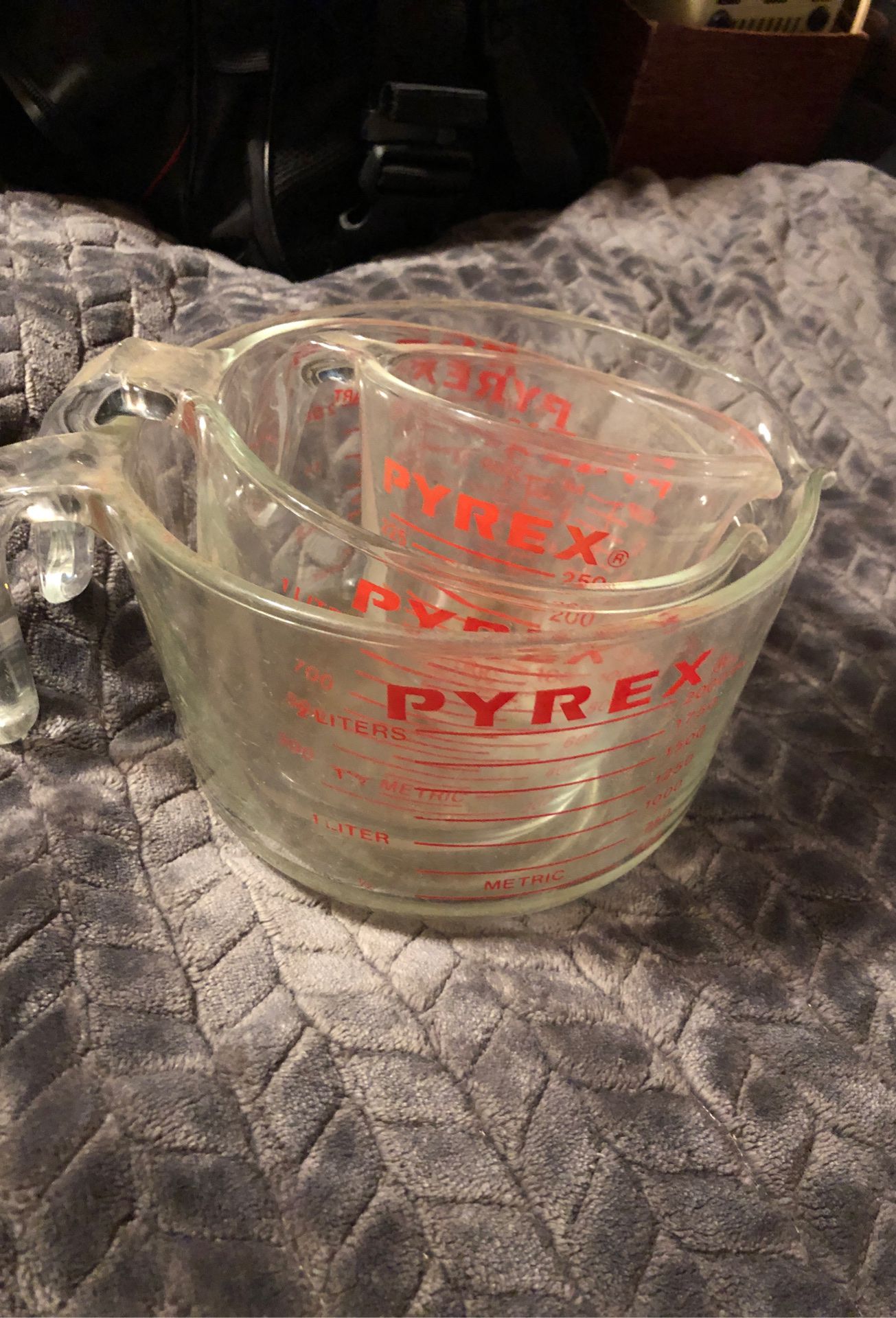 Vintage PYREX measuring cup 2 liter 1 L 1 cup
