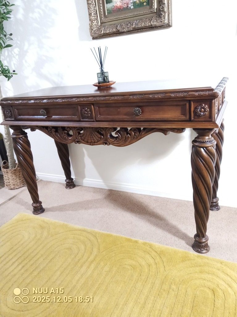Large Ornate Console Or Entryway Table With 2 Working Drawers 54"Wx22"Dx35"H