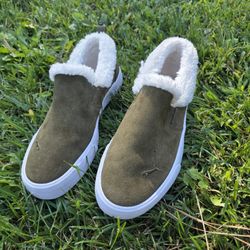 Puma size eight fluffy shoes
