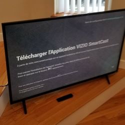  NEW  cond  VIZIO  50  INCHES  ,  SMART TV   ,  WITH REMOT CONTROL  ,