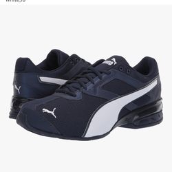 Puma tazon 6 blue/white peacoat size 10