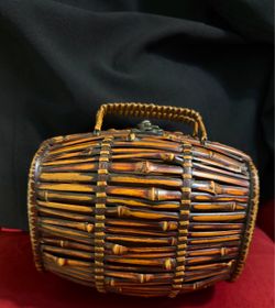Vintage Woven Bamboo & Pencil Reed Barrel-style handbag or Small Trinket Box with a Curved Lid, a Top Handle, & Metal Clasp