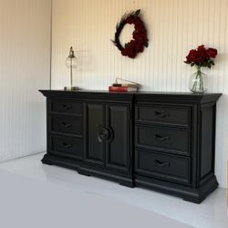 Thomasville Dresser - Bedroom Set - Dresser Set - Buffet - Sideboard - Entertainment Center